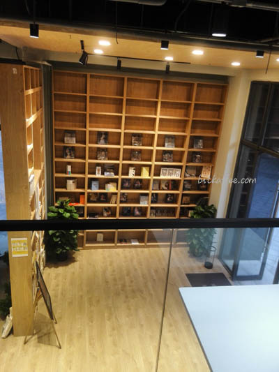 咖啡馆｜书店里的自助咖啡水吧——北京地铁13号线